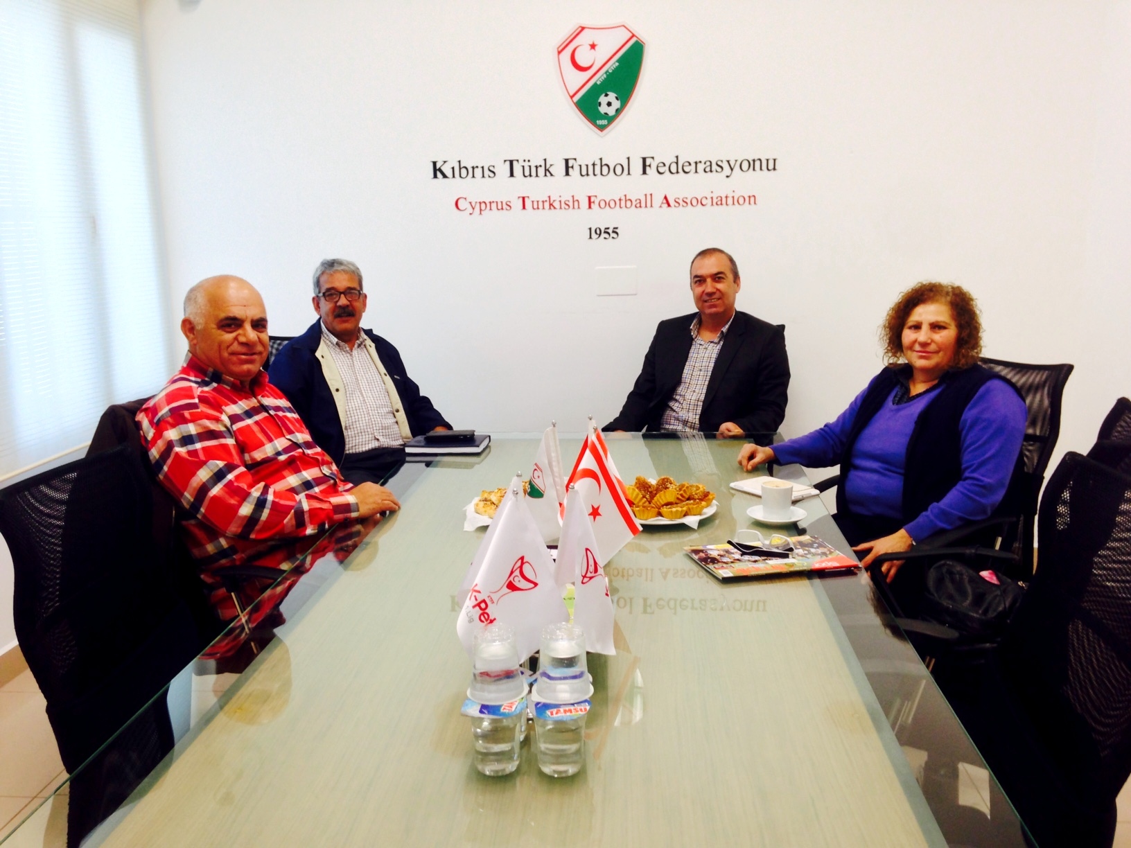 Kıbrıs Sosyalist Partisi'nden KTFF'ye destek ziyareti